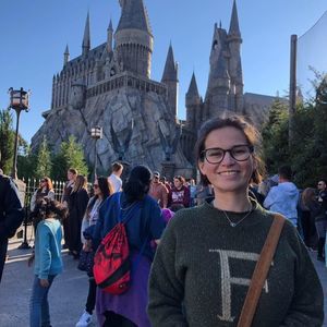 Meet your Posher, Chloe